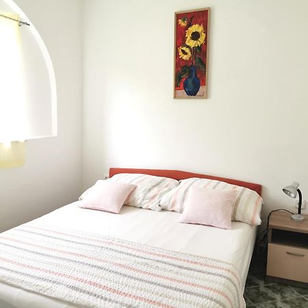 Apartmani Gabi Cesarica Exterior photo