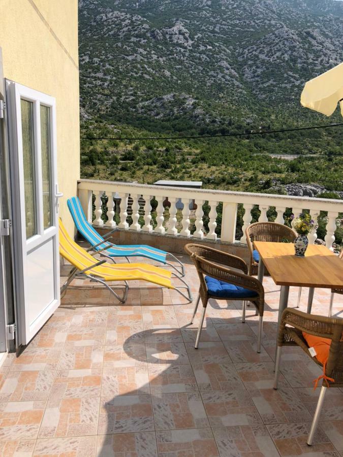 Apartmani Gabi Cesarica Exterior photo